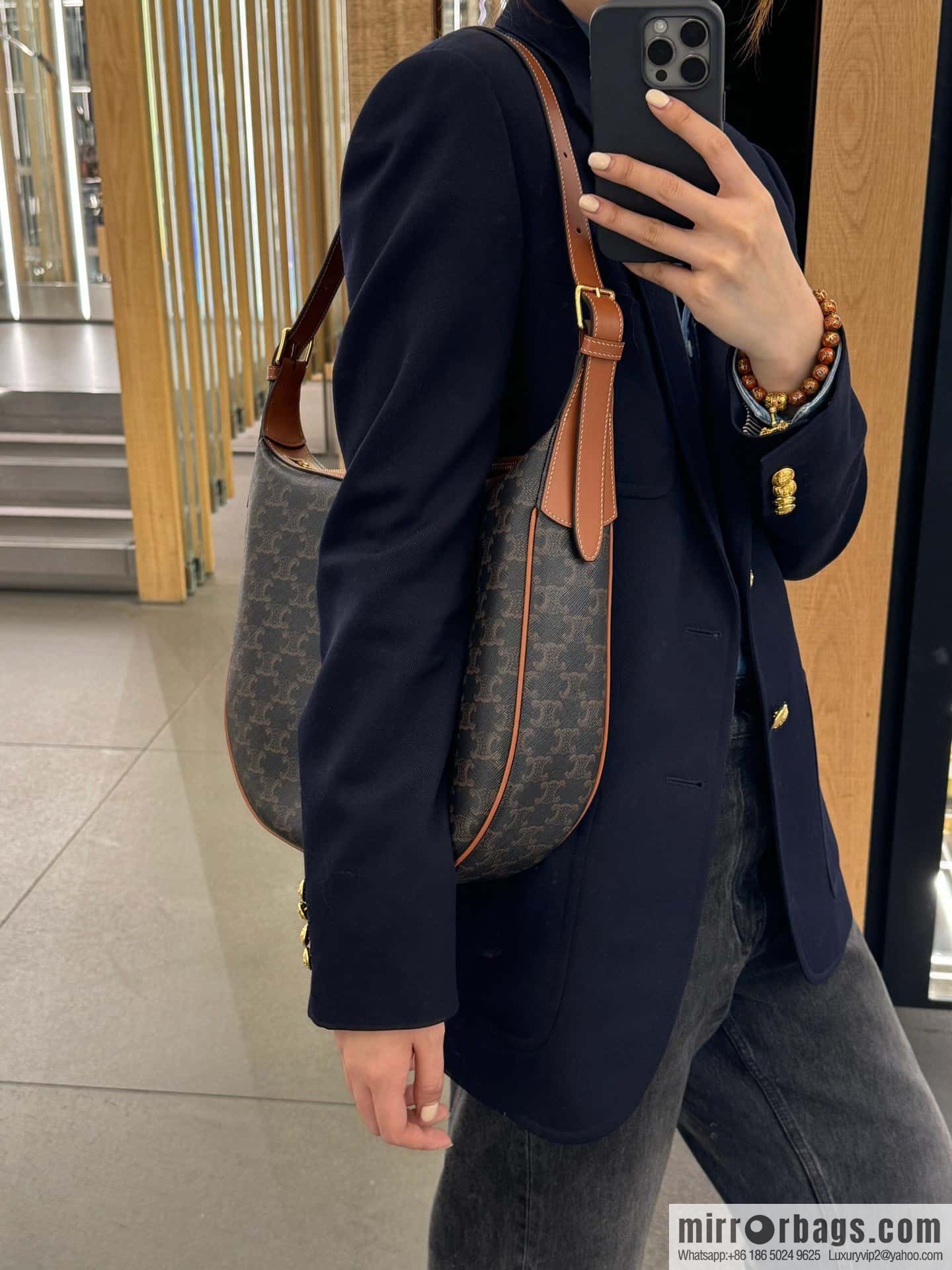 [Premium quality, all-steel hardware] CELINE HELOISE handbag, new, calfskin HÉLOSE armpit bag, ID: 114713