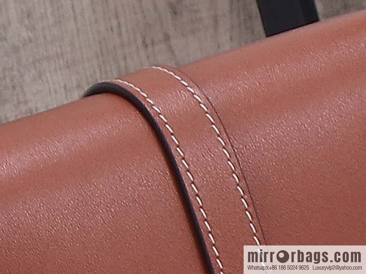 [Premium quality, all-steel hardware 】 𝗖𝗘𝗟𝗜𝗡𝗘 | 𝗧𝗔𝗕𝗢𝗨 𝗖𝗟𝗨𝗧𝗖𝗛 𝗕𝗮𝗴 padlock full leather bag, model: 101593/full leather model