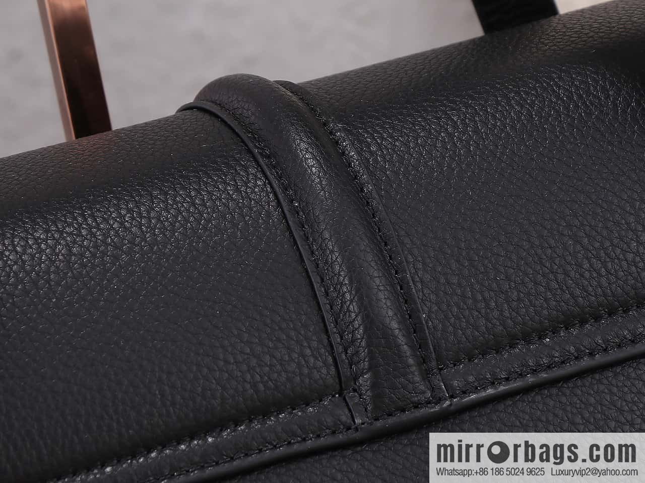 [Premium quality, all-steel hardware] CELINE Soft 16 large, plain beef leather (fabric) soft handbag, number: 194043CR4.04LU