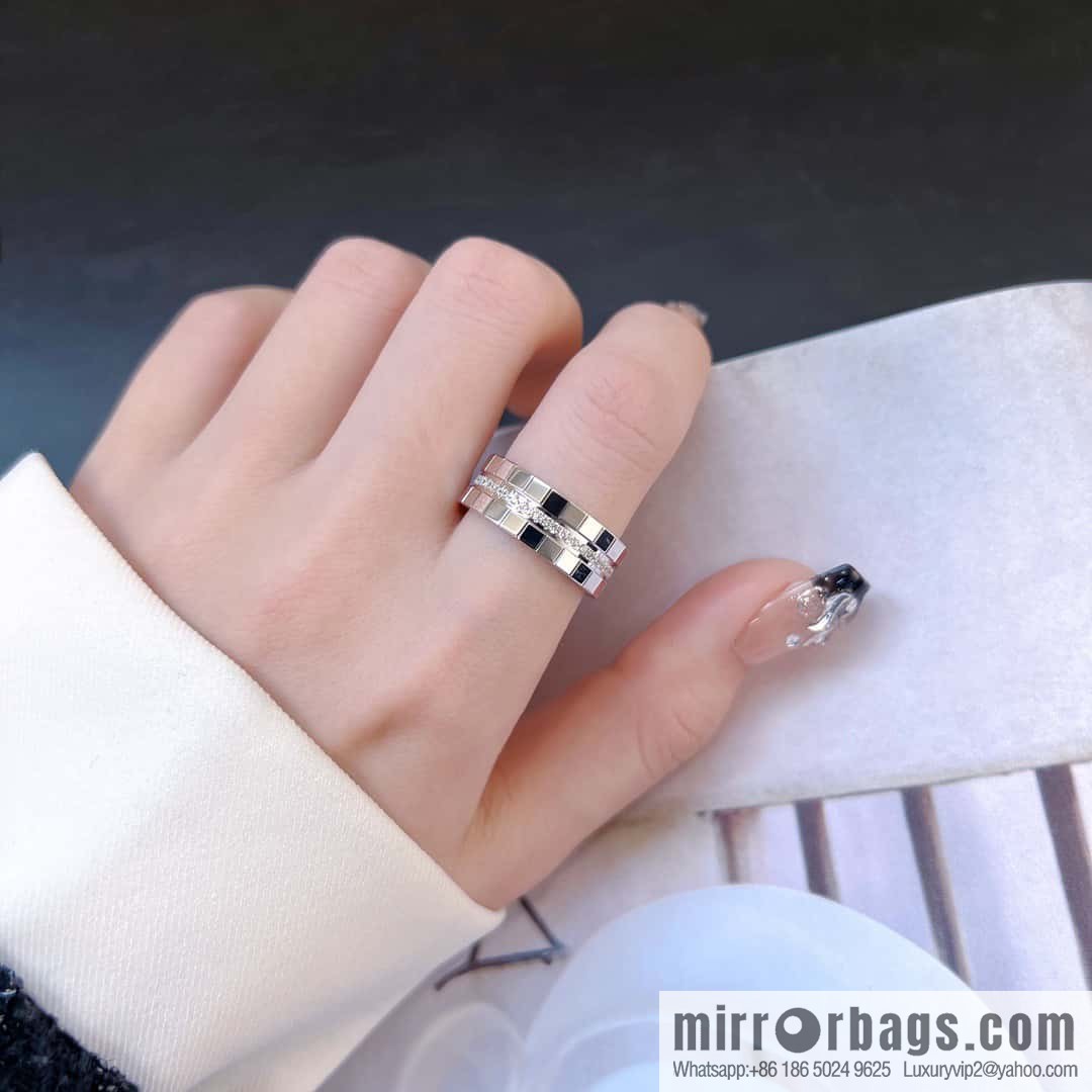 ❗️New ❗️ [Style] Chopard ICE CUBE Single Row Diamond Ring