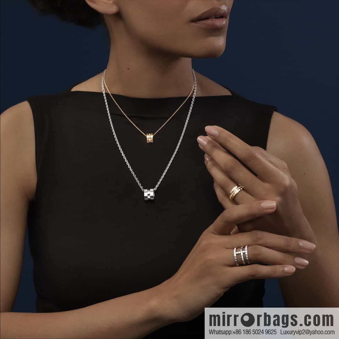 ❗️New ❗️ [Style] Chopard ICE CUBE Single Row Diamond Ring