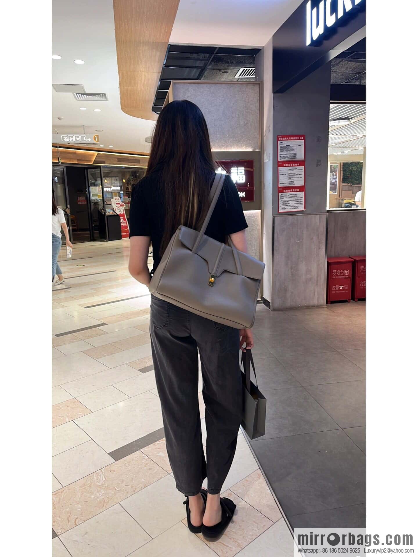 [Premium quality, all-steel hardware] CELINE Soft 16 large, plain beef leather (fabric) soft handbag, number: 194043CR4.04LU