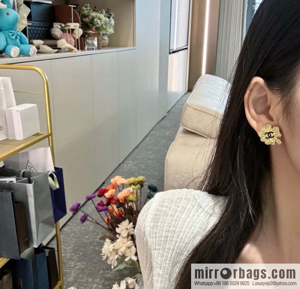 ❗️New ❗️☀️ new ☑️ chanel c1 double c four-leaf clover stud earrings ☀️