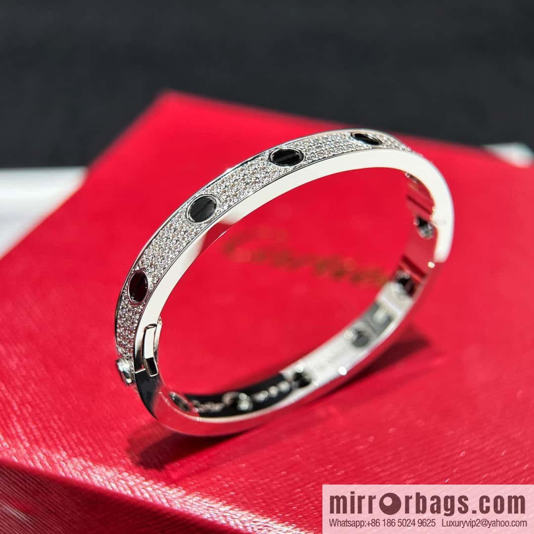 ☀️Cartier Classic Love Series Black Nail Gypsy Bracelet☀️