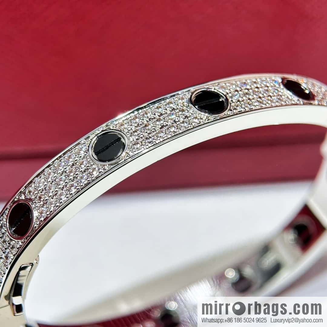 ☀️Cartier Classic Love Series Black Nail Gypsy Bracelet☀️