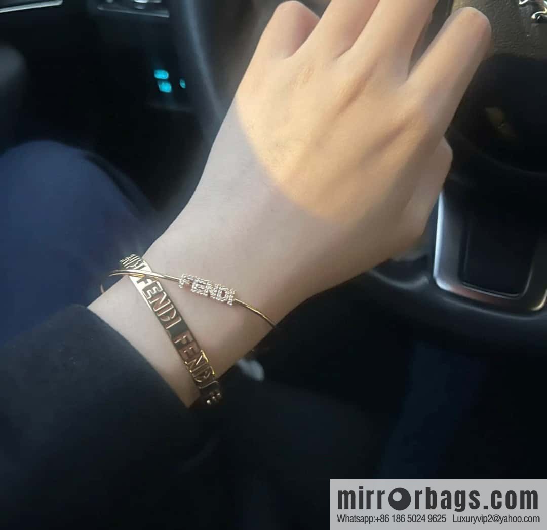 ❗New ❗️ ☀ with drill 290 hollow 310 ☀ new FENDI hollow letter bracelet bracelet ☀