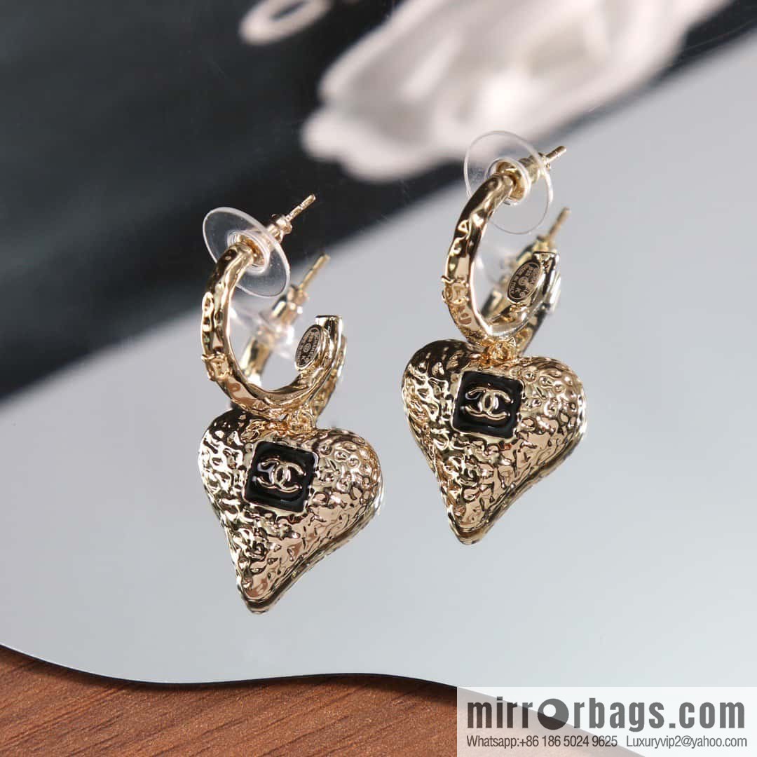 ☀️New ☑️ chanel c2 double c peach heart love earrings earrings ☀️