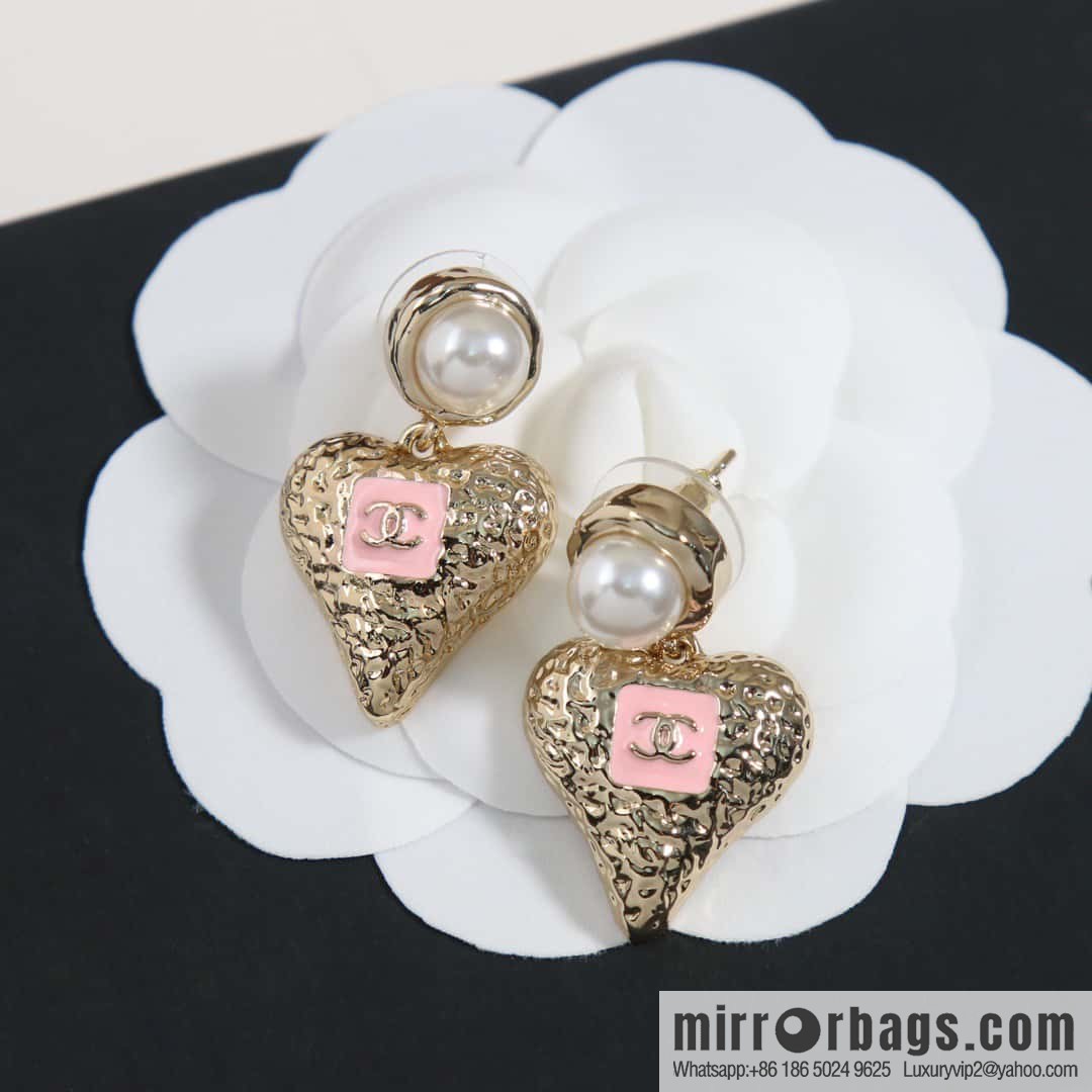 ☀️New ☑️ chanel c2 double c peach heart love earrings earrings ☀️