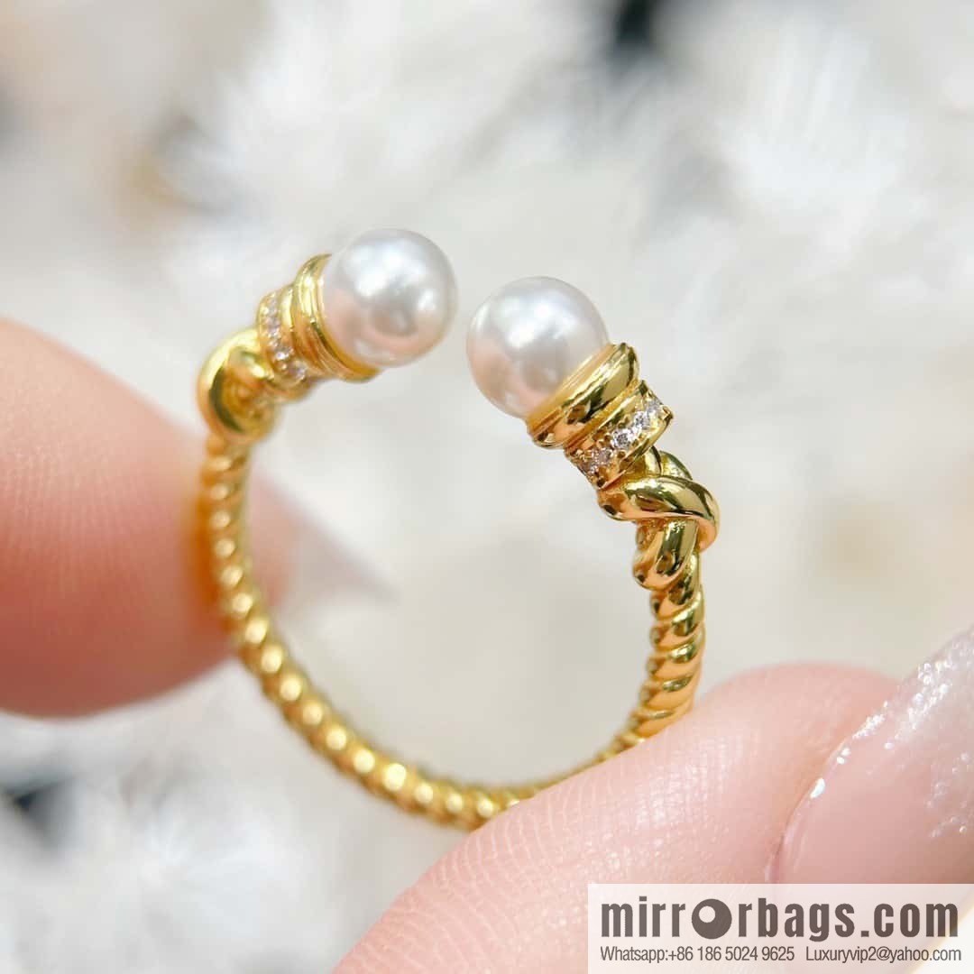 ❗️New ❗️ ☀ Tiffany & Co. Tiffany Twist Pearl Opening Ring ☀️