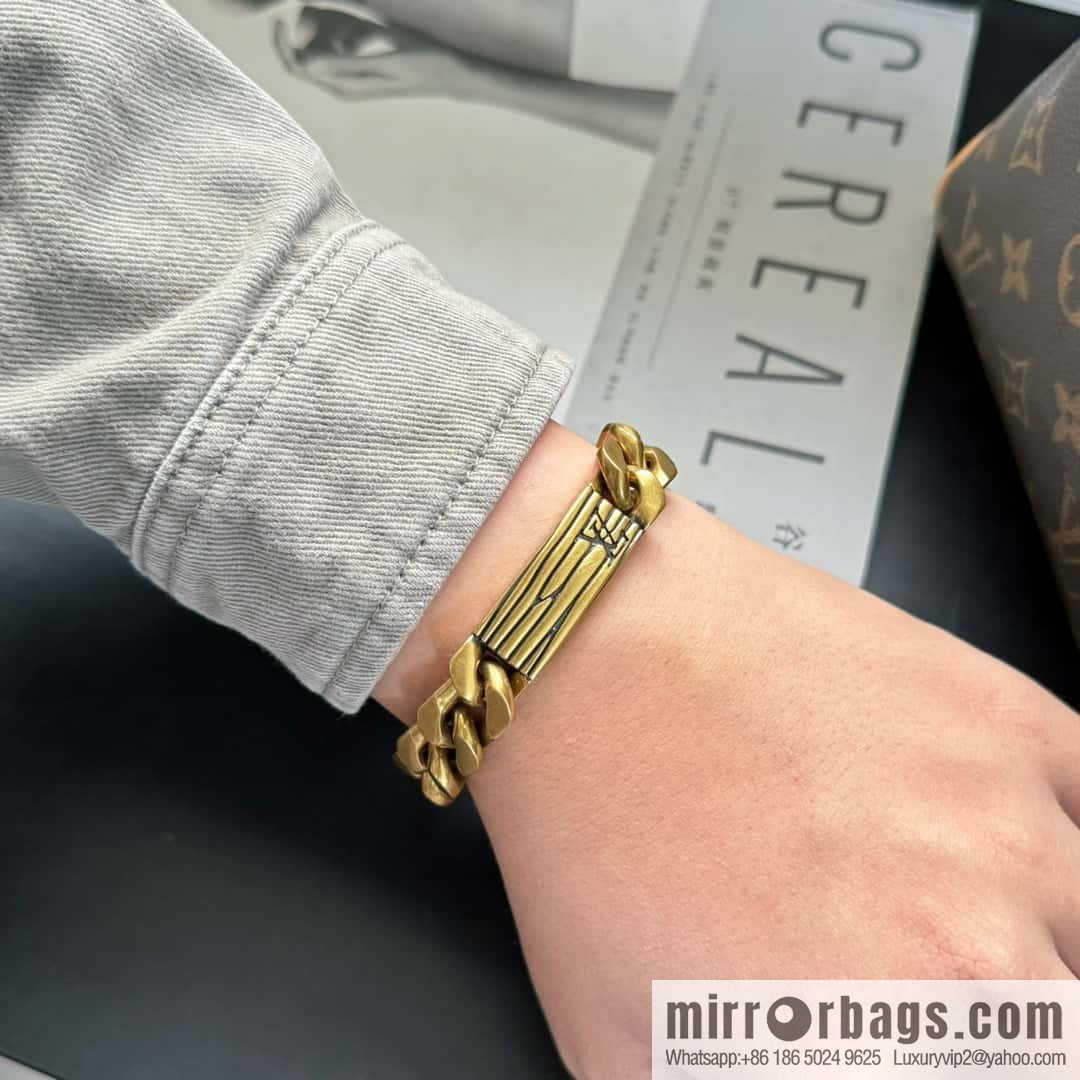 ❗️New ❗️ M1225L ❤️ ☀ Louis Vuitton LV EPI bracelet ☀