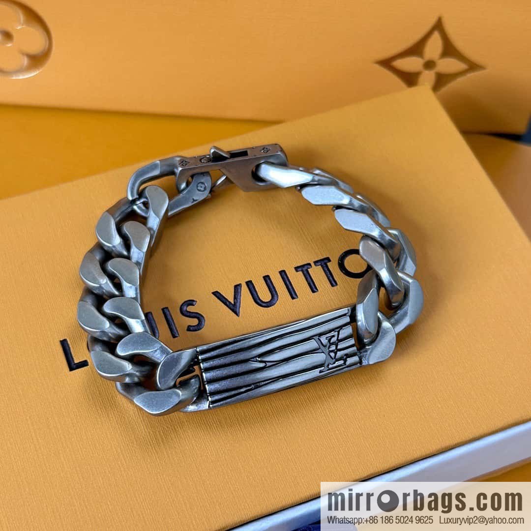 ❗️New ❗️ M1225L ❤️ ☀ Louis Vuitton LV EPI bracelet ☀