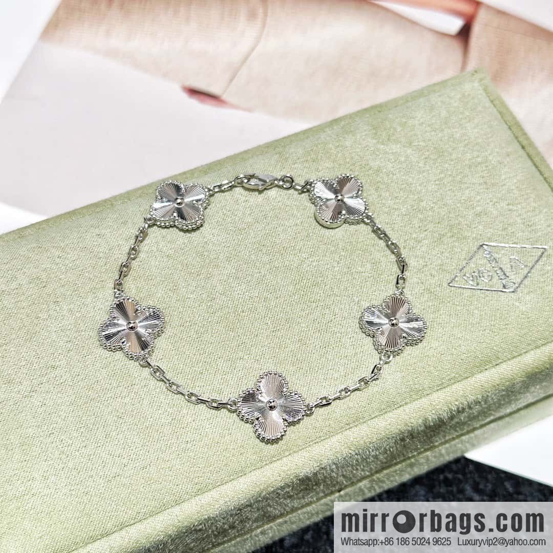 ❗️CNC version ❗️ ☀️ Van Cleef & Arpels silver engraved laser four-leaf clover five-flower bracelet ☀️ (copy)