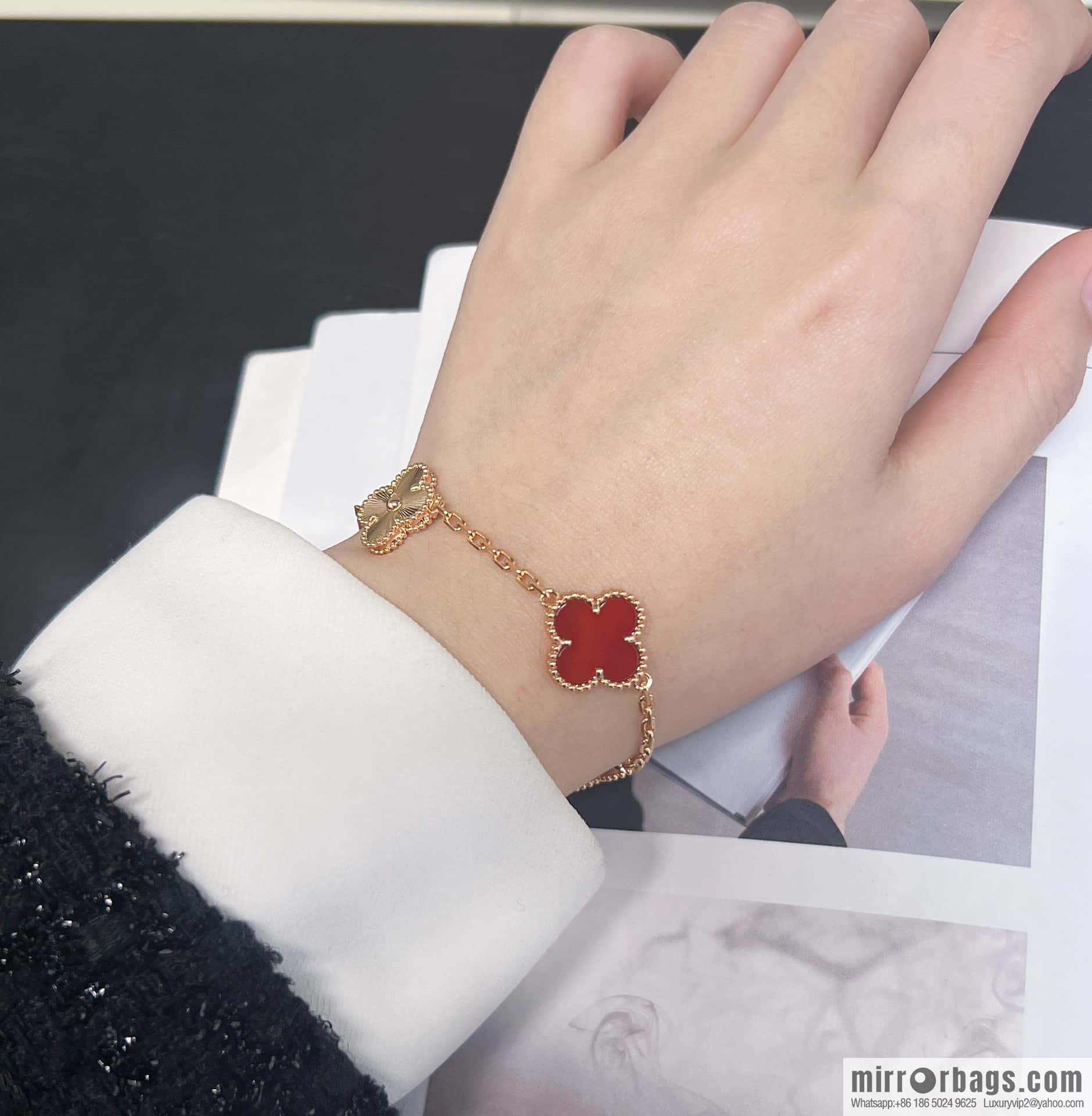 ❗️CNC version ❗️ ☀️ Van Cleef & Arpels engraved laser agate four-leaf clover five-flower bracelet ☀️ (copy) (copy)