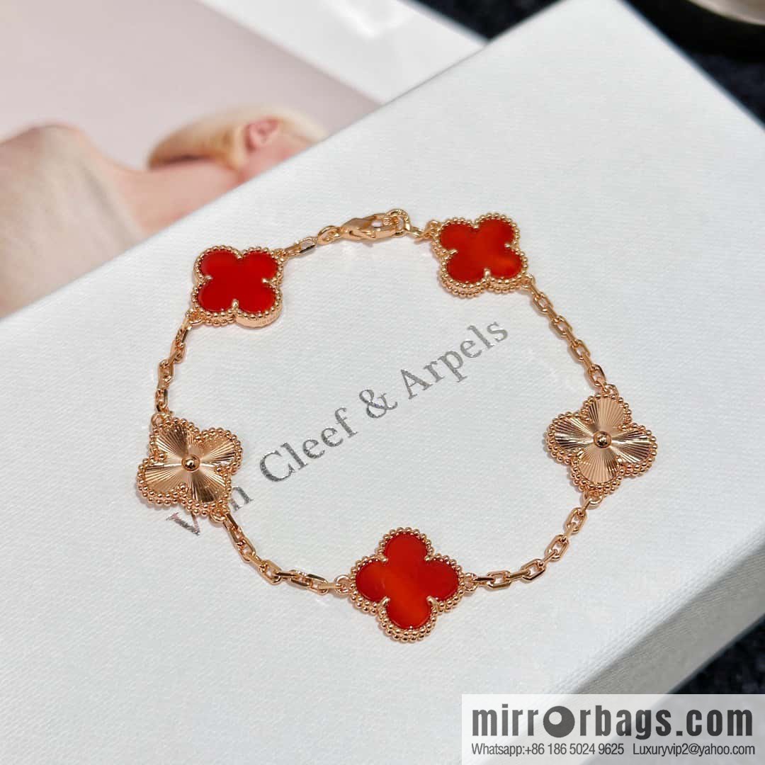 ❗️CNC version ❗️ ☀️ Van Cleef & Arpels engraved laser agate four-leaf clover five-flower bracelet ☀️ (copy) (copy)