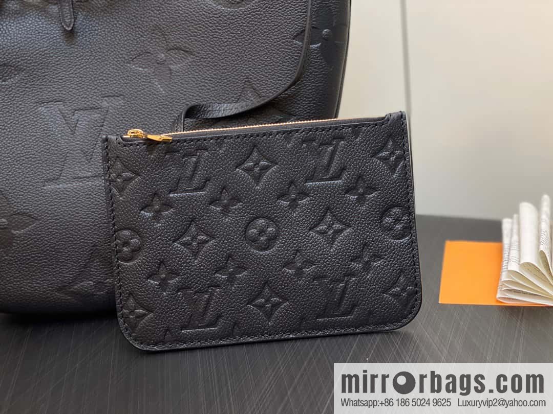[Boutique‑grade] M46725 black full leather, moon bag series, this Loop Hobo handbag.