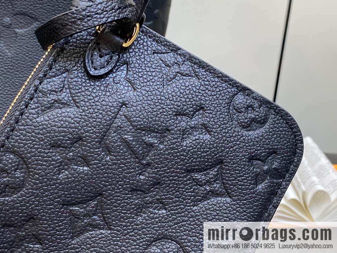 [Boutique‑grade] M46725 black full leather, moon bag series, this Loop Hobo handbag.