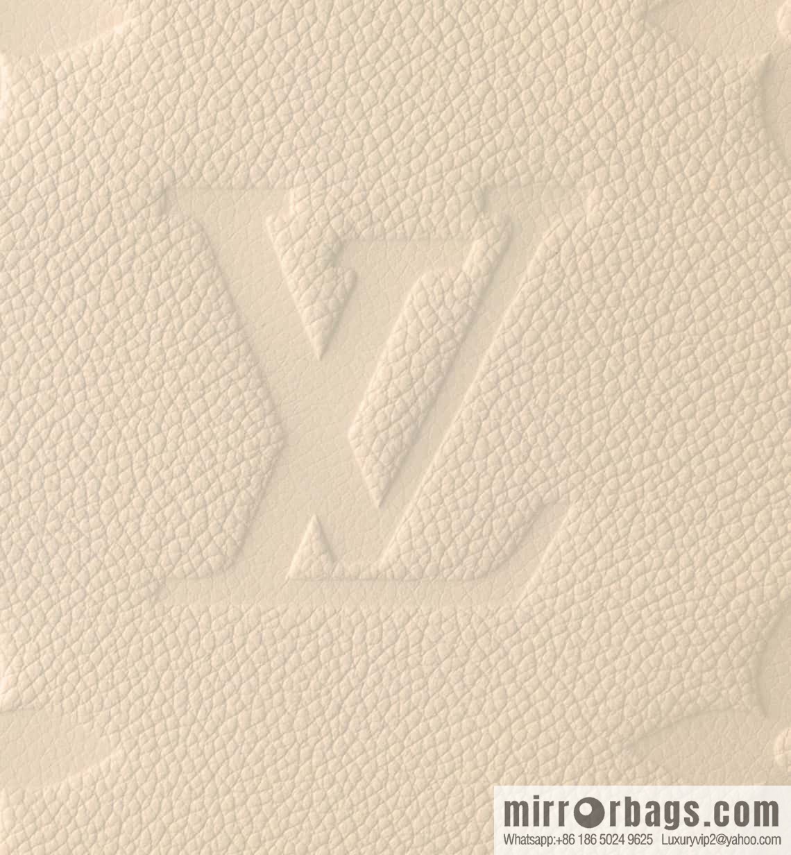 [Boutique‑grade] M46725 meters white full leather, moon bag series, this Loop Hobo handbag.