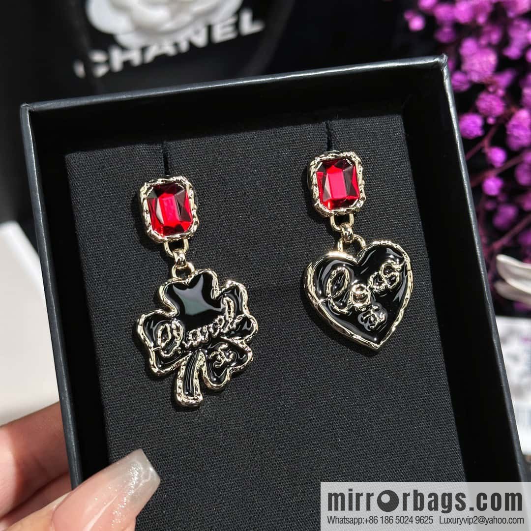 ❗️New ❗️☀️ New ☑️ Chanel c2 double c black oil drop four-leaf clover peach heart love stud earrings ☀️