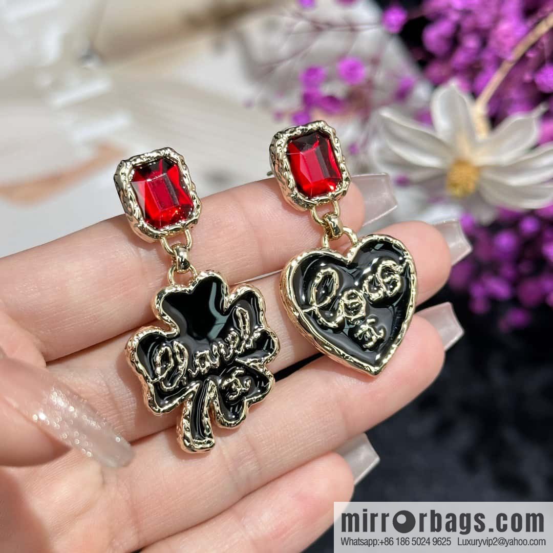 ❗️New ❗️☀️ New ☑️ Chanel c2 double c black oil drop four-leaf clover peach heart love stud earrings ☀️