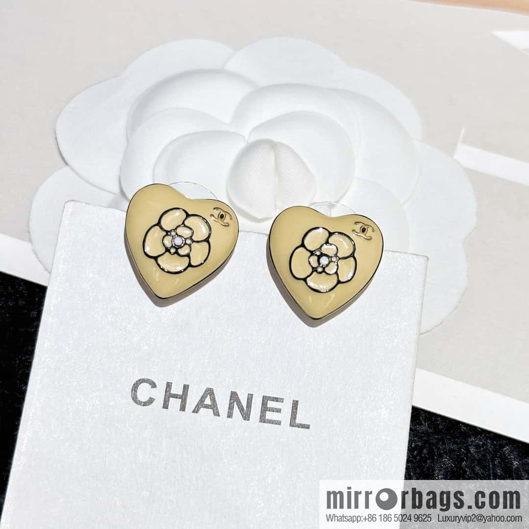 ❗️New ❗️ ☀️ new ☑️ chanel c1 double c camellia peach heart love stud earrings ☀️