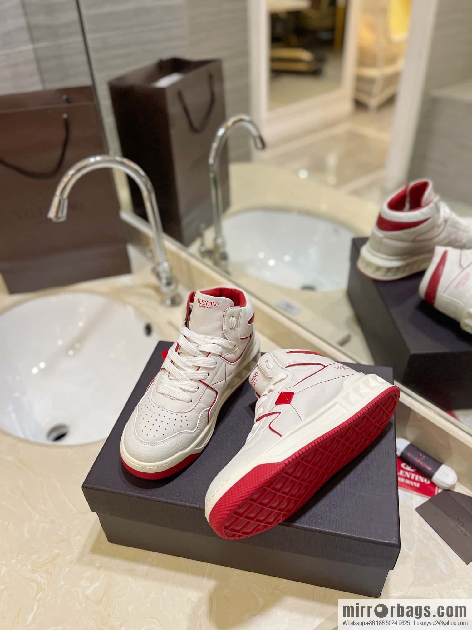 🐰🐰The highest-end high-top, the latest couple casual sports shoes at the franchise store, high-top shoes.