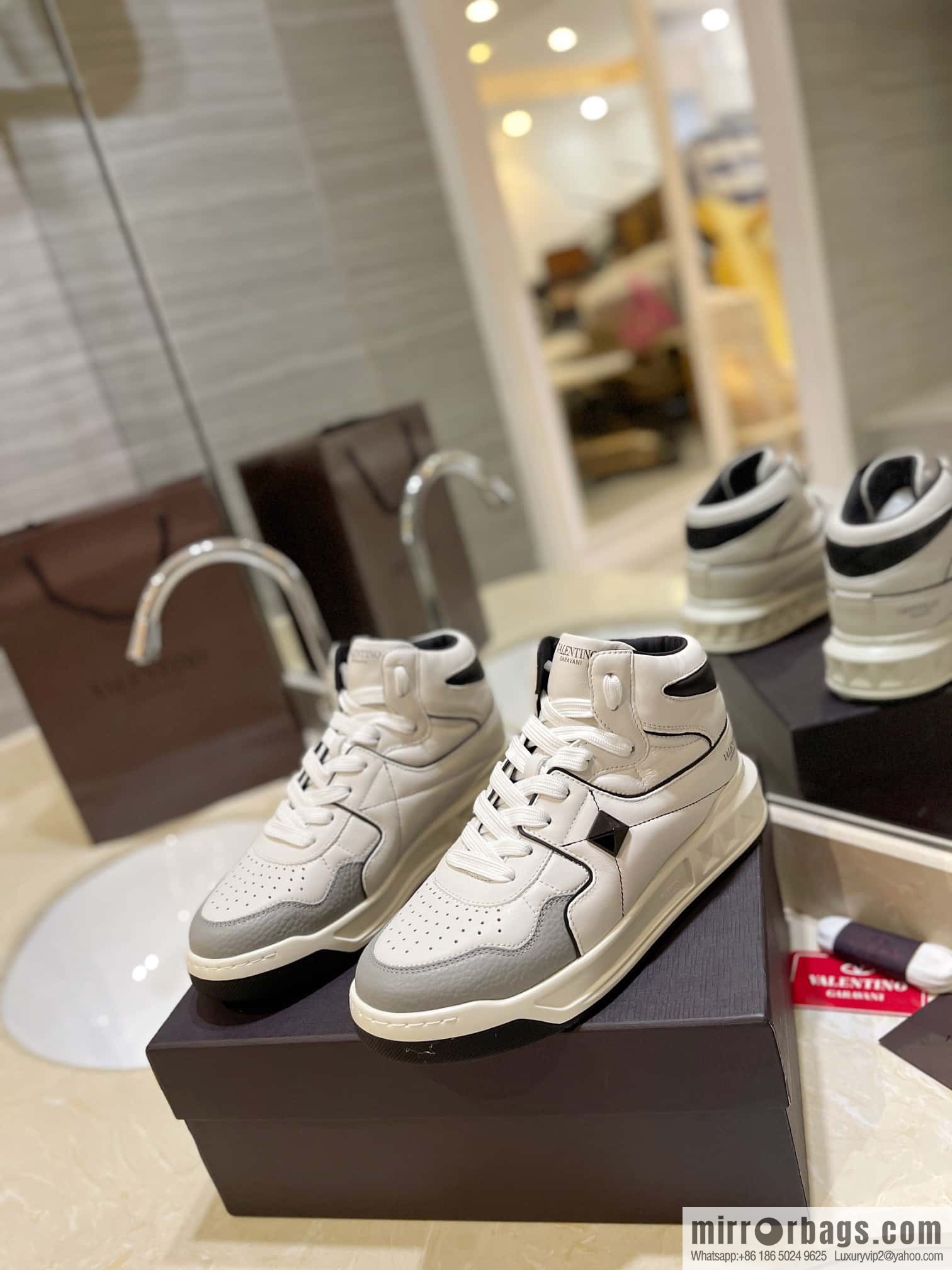 🐰🐰The highest-end high-top, the latest couple casual sports shoes at the franchise store, high-top shoes.