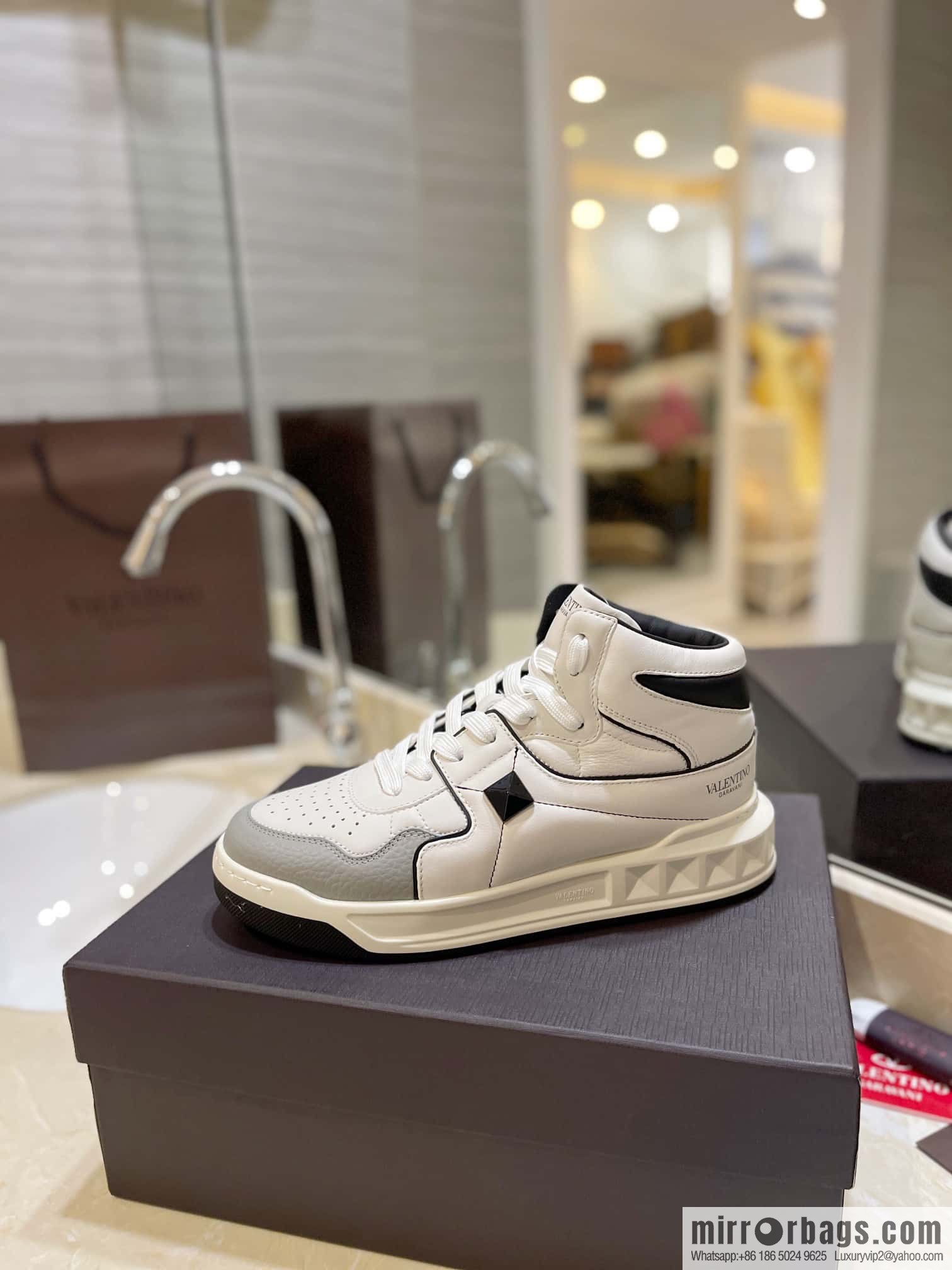 🐰🐰The highest-end high-top, the latest couple casual sports shoes at the franchise store, high-top shoes.
