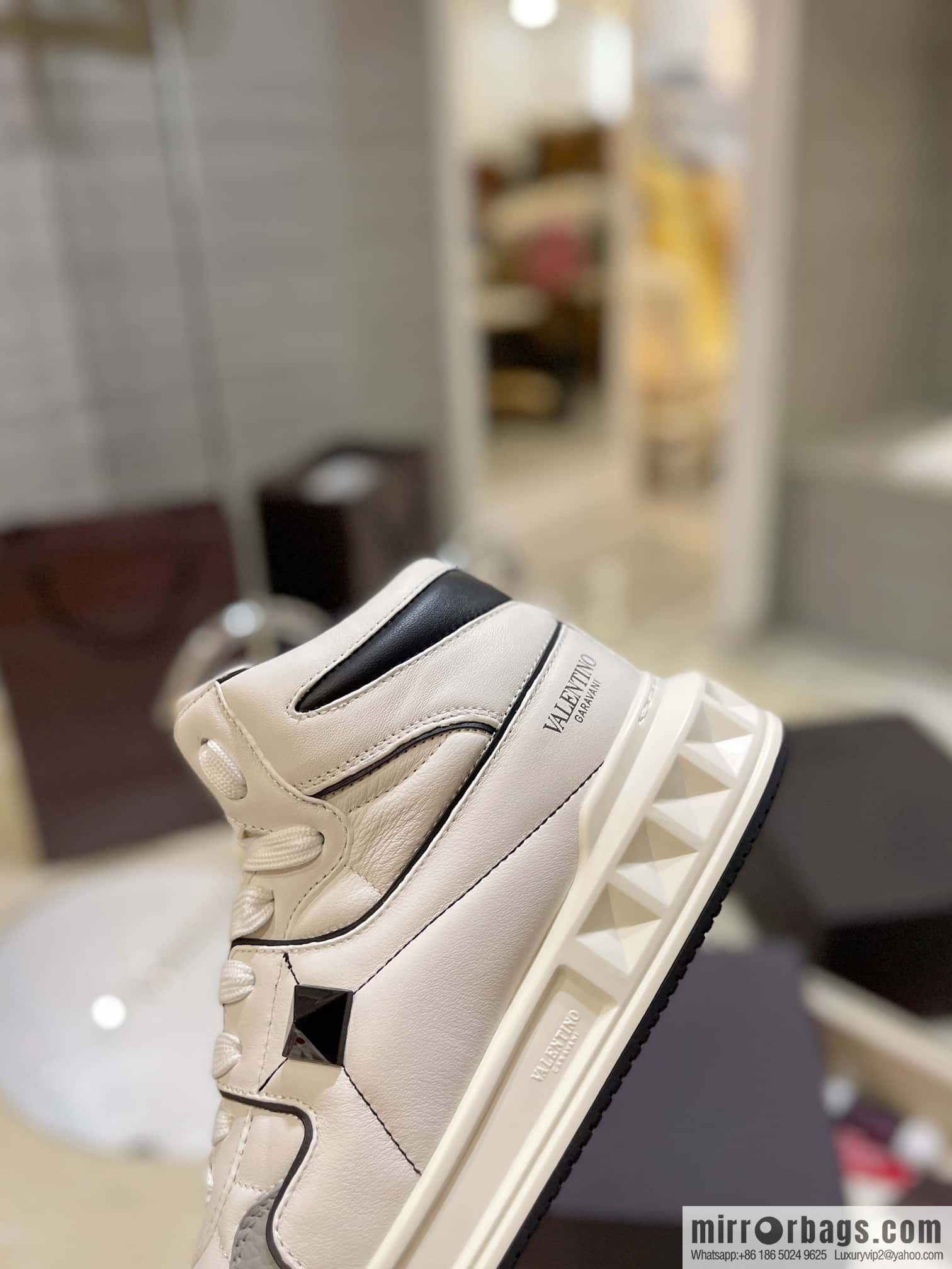 🐰🐰The highest-end high-top, the latest couple casual sports shoes at the franchise store, high-top shoes.