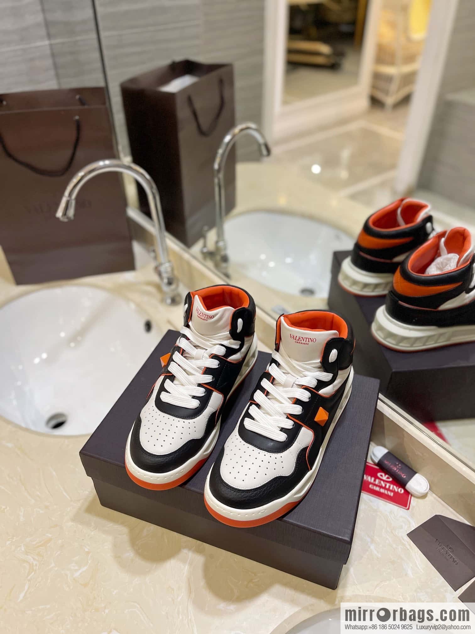 🐰🐰The highest-end high-top, the latest couple casual sports shoes at the franchise store, high-top shoes.