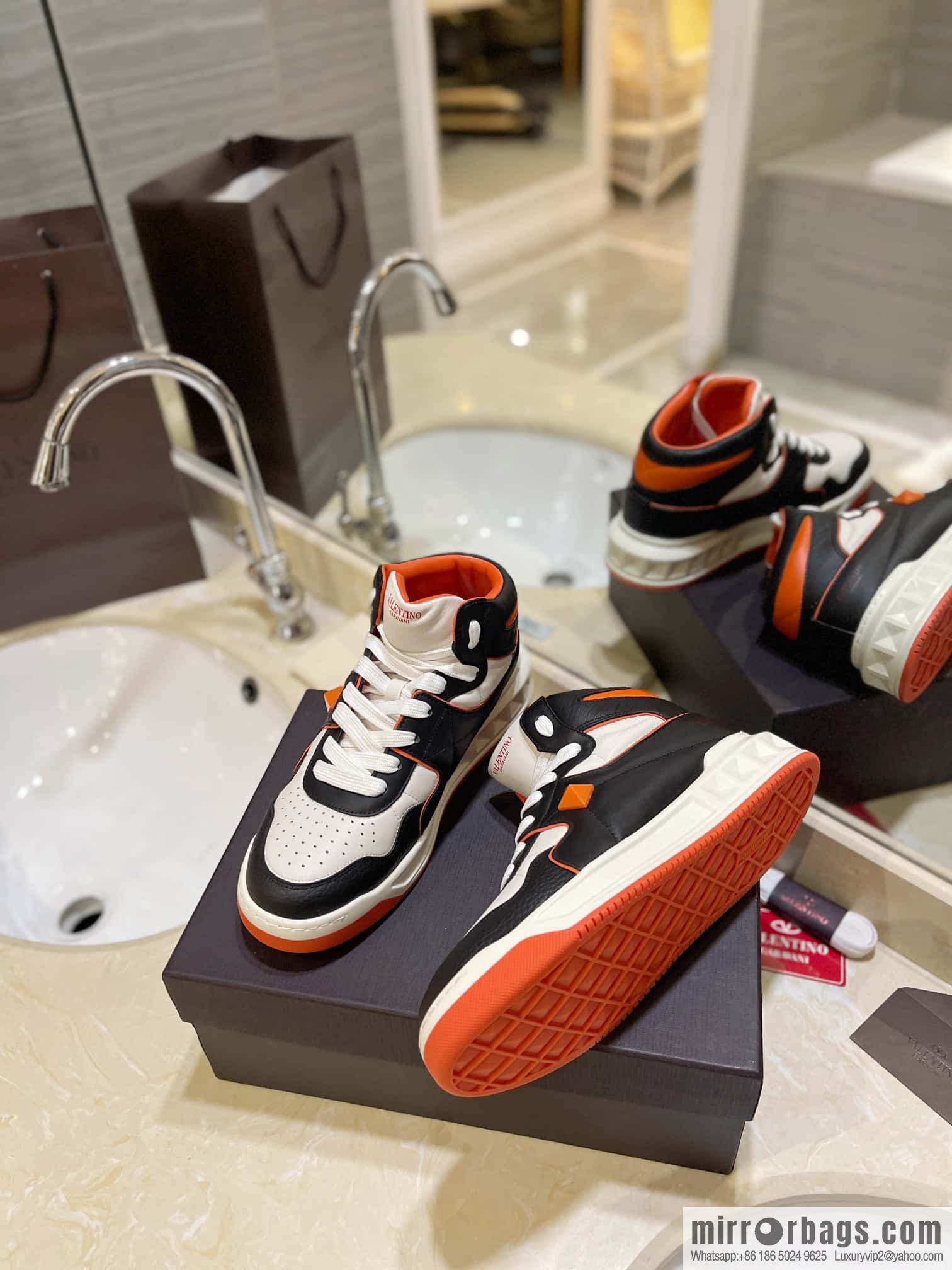 🐰🐰The highest-end high-top, the latest couple casual sports shoes at the franchise store, high-top shoes.