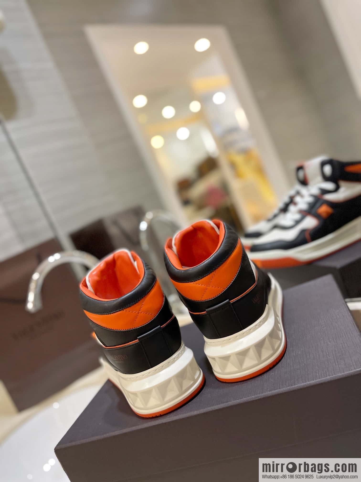 🐰🐰The highest-end high-top, the latest couple casual sports shoes at the franchise store, high-top shoes.