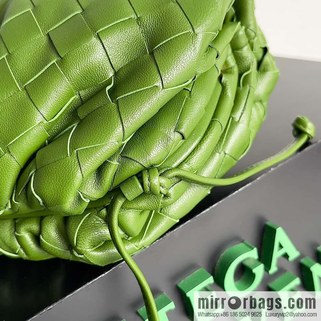Bottega Veneta THE MINI POUCH 22CM Woven Cloud Bag 585852 Sage Green