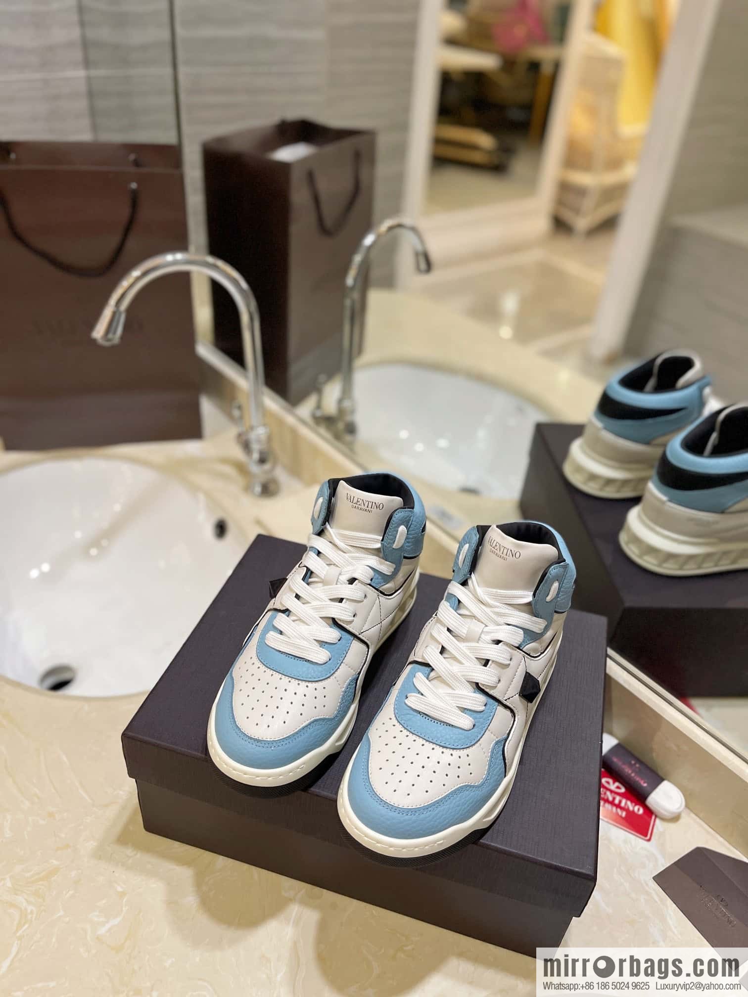 🐰🐰The highest-end high-top, the latest couple casual sports shoes at the franchise store, high-top shoes.