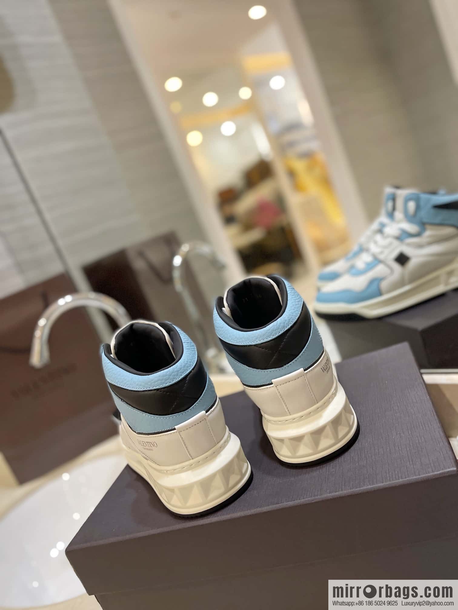🐰🐰The highest-end high-top, the latest couple casual sports shoes at the franchise store, high-top shoes.