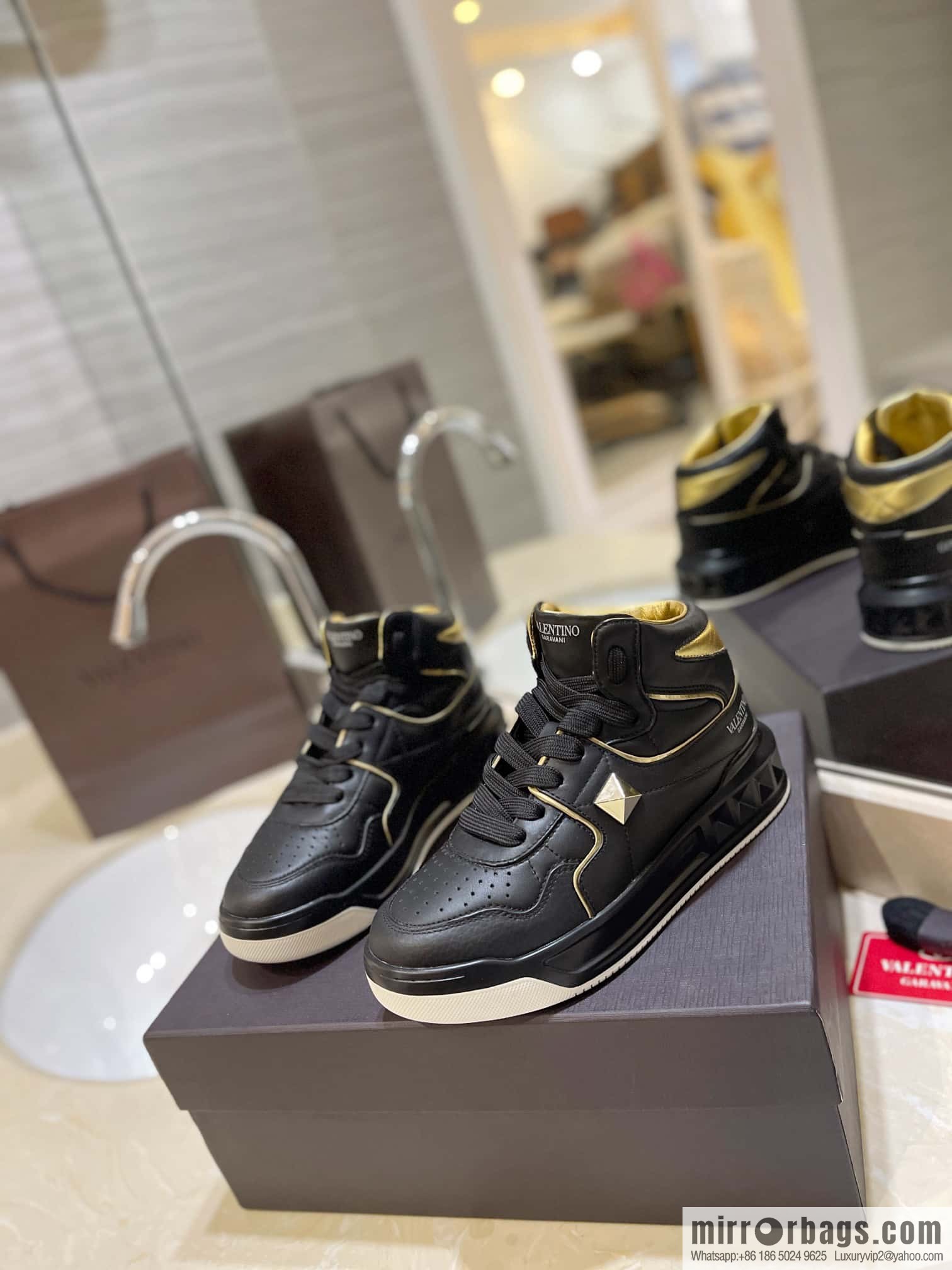 🐰🐰The highest-end high-top, the latest couple casual sports shoes at the franchise store, high-top shoes.