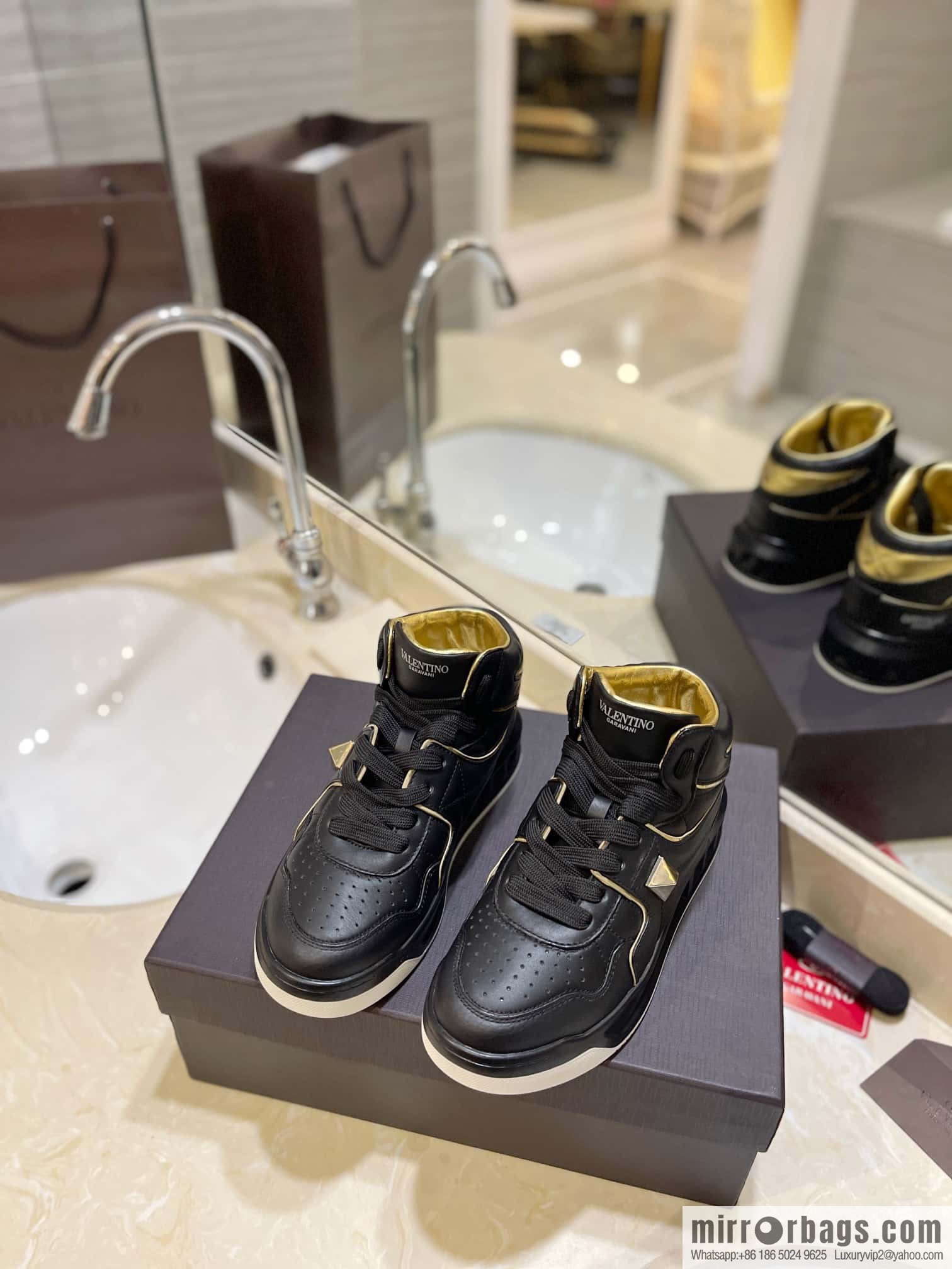 🐰🐰The highest-end high-top, the latest couple casual sports shoes at the franchise store, high-top shoes.