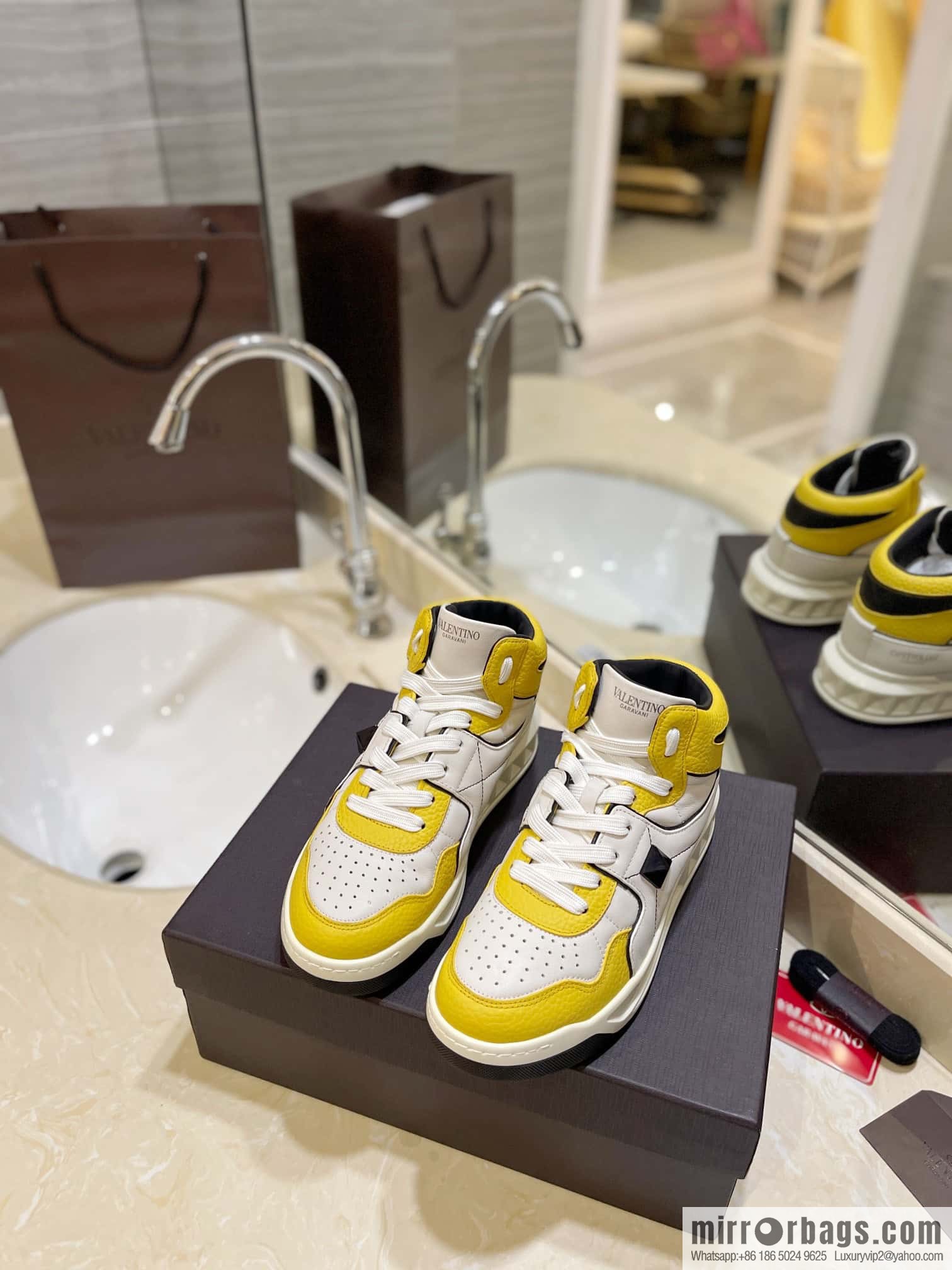 🐰🐰The highest-end high-top, the latest couple casual sports shoes at the franchise store, high-top shoes.