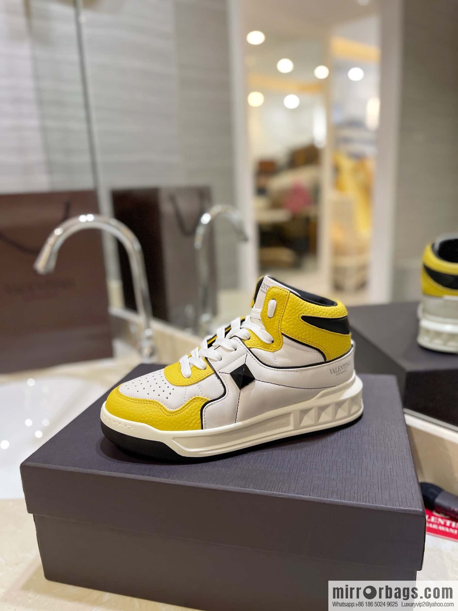 🐰🐰The highest-end high-top, the latest couple casual sports shoes at the franchise store, high-top shoes.