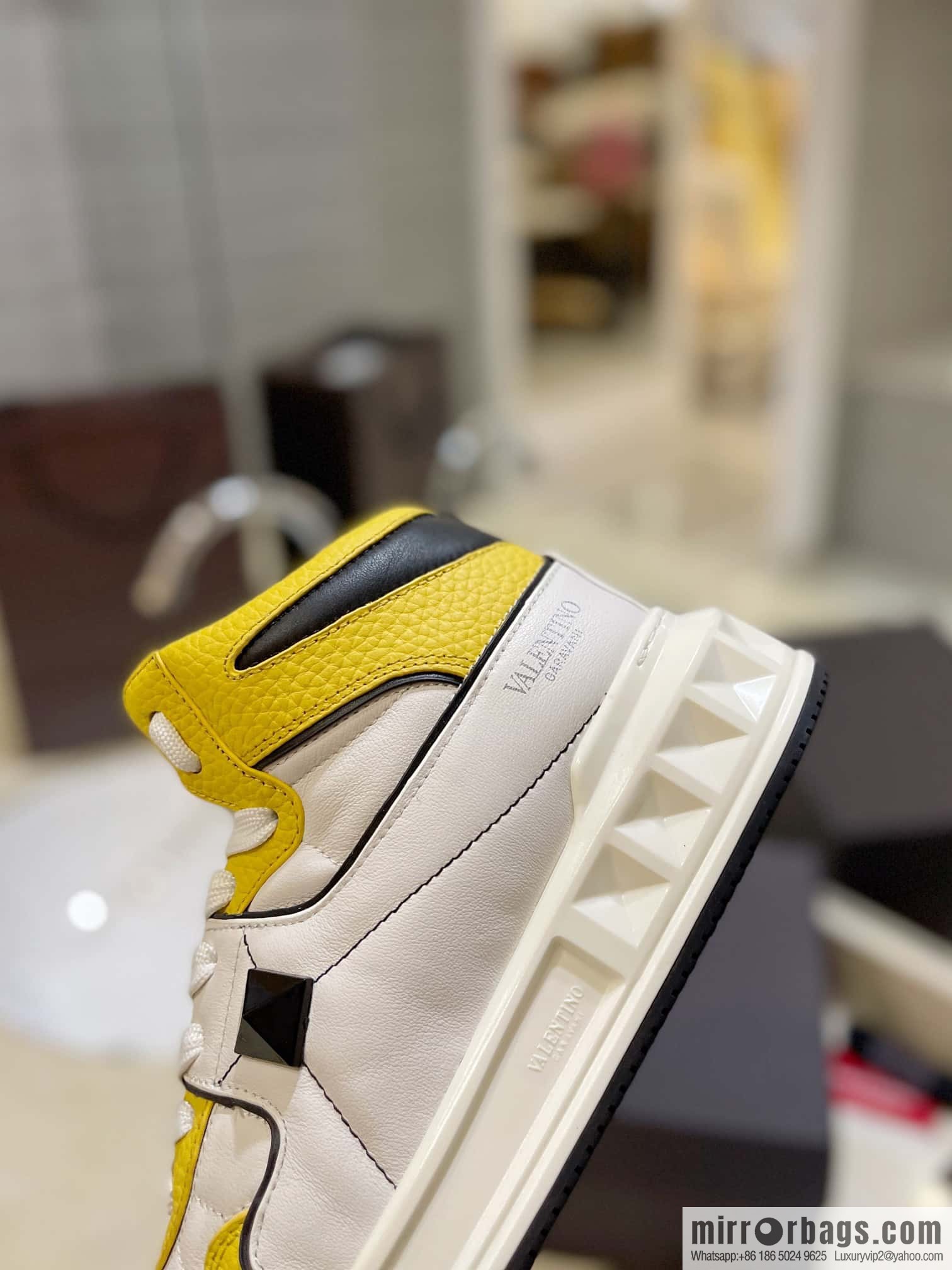 🐰🐰The highest-end high-top, the latest couple casual sports shoes at the franchise store, high-top shoes.