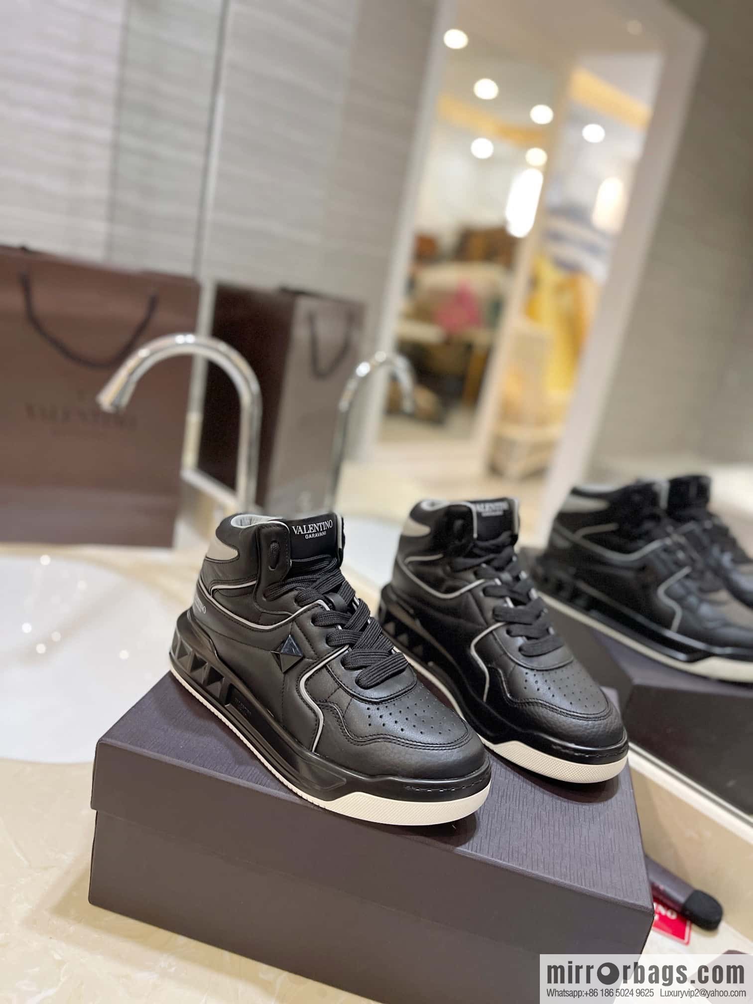 🐰🐰The highest-end high-top, the latest couple casual sports shoes at the franchise store, high-top shoes.