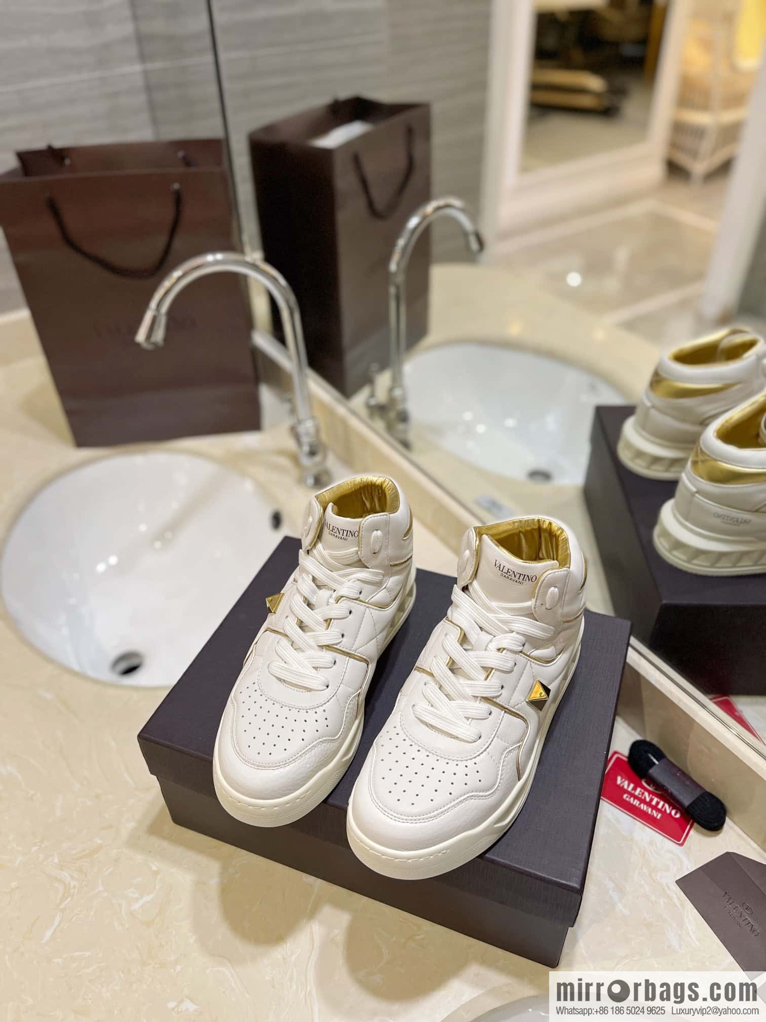 🐰🐰The highest-end high-top, the latest couple casual sports shoes at the franchise store, high-top shoes.
