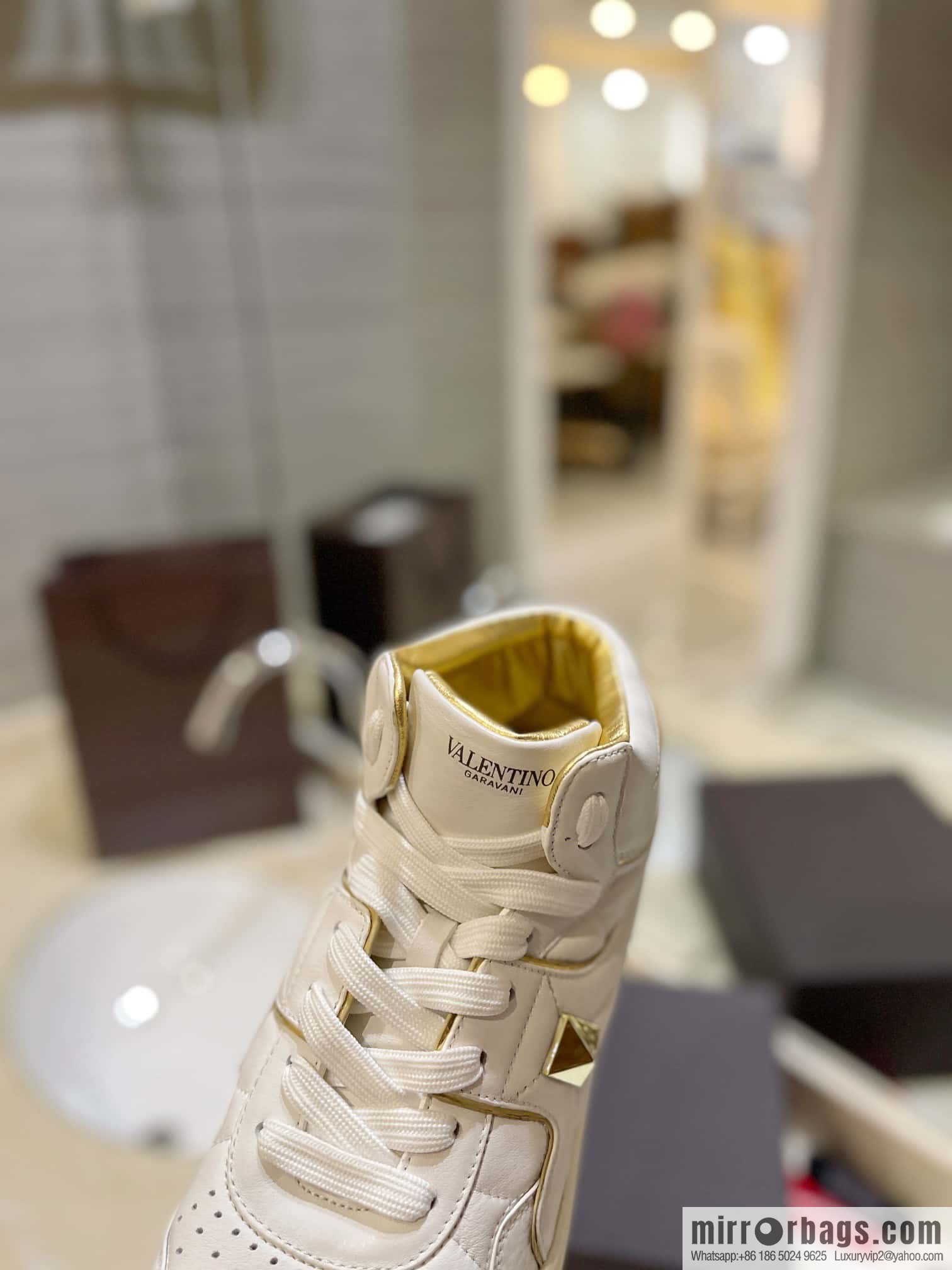 🐰🐰The highest-end high-top, the latest couple casual sports shoes at the franchise store, high-top shoes.