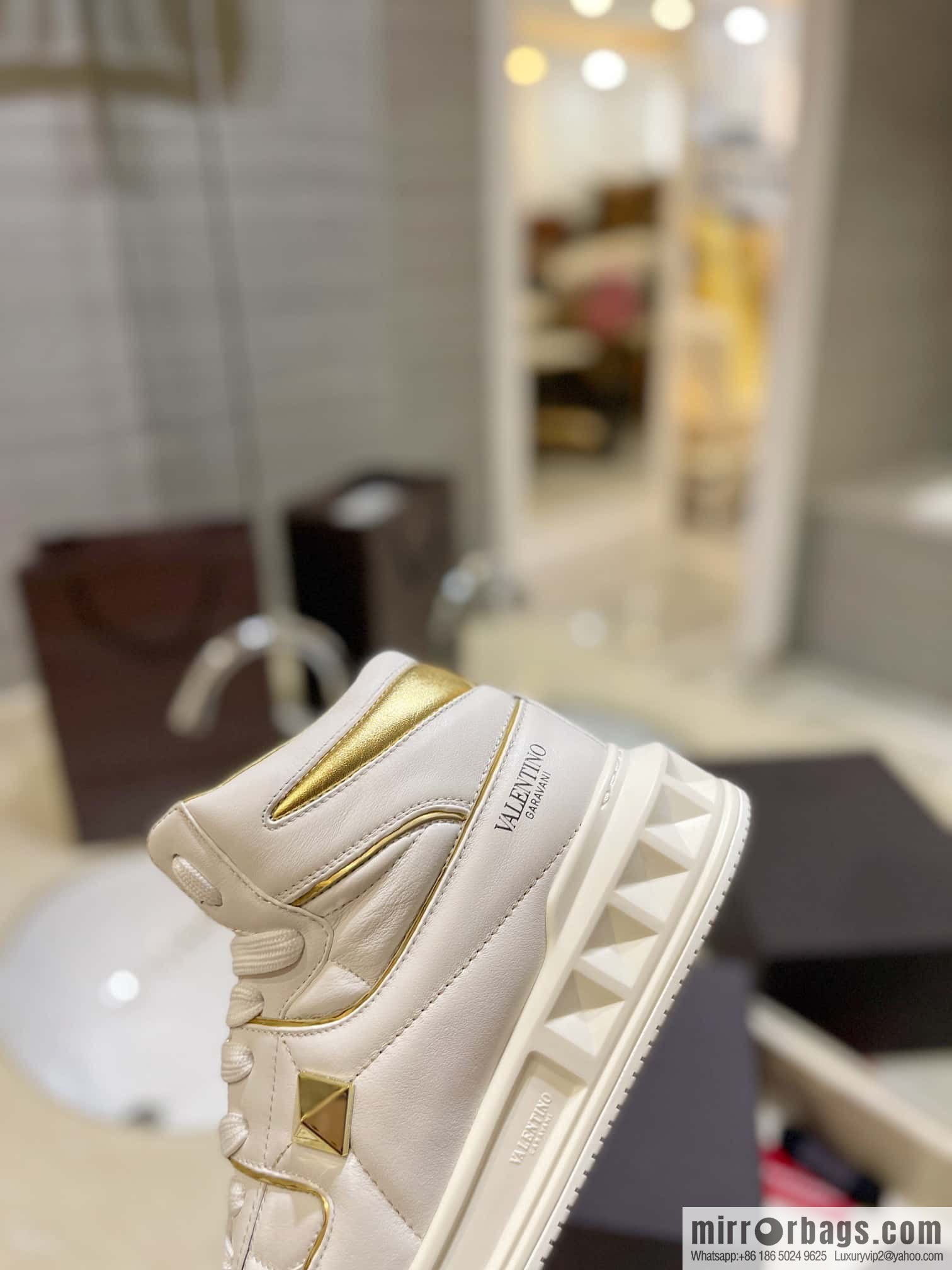 🐰🐰The highest-end high-top, the latest couple casual sports shoes at the franchise store, high-top shoes.
