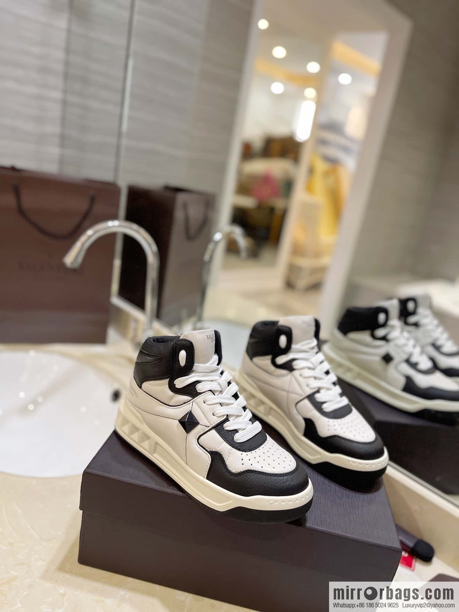🐰🐰The highest-end high-top, the latest couple casual sports shoes at the franchise store, high-top shoes.