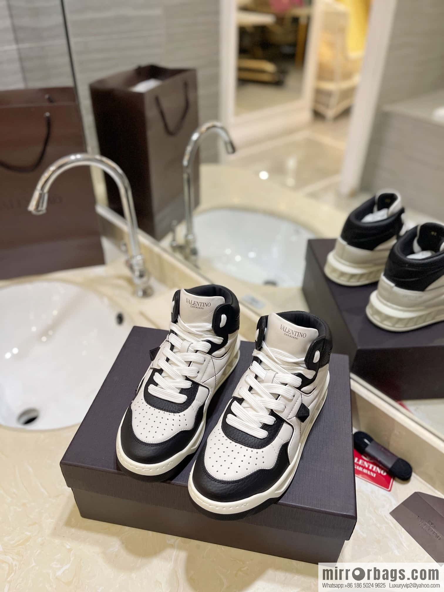 🐰🐰The highest-end high-top, the latest couple casual sports shoes at the franchise store, high-top shoes.
