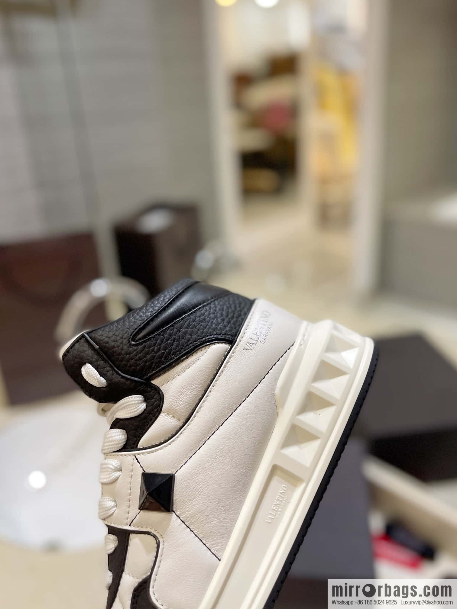 🐰🐰The highest-end high-top, the latest couple casual sports shoes at the franchise store, high-top shoes.