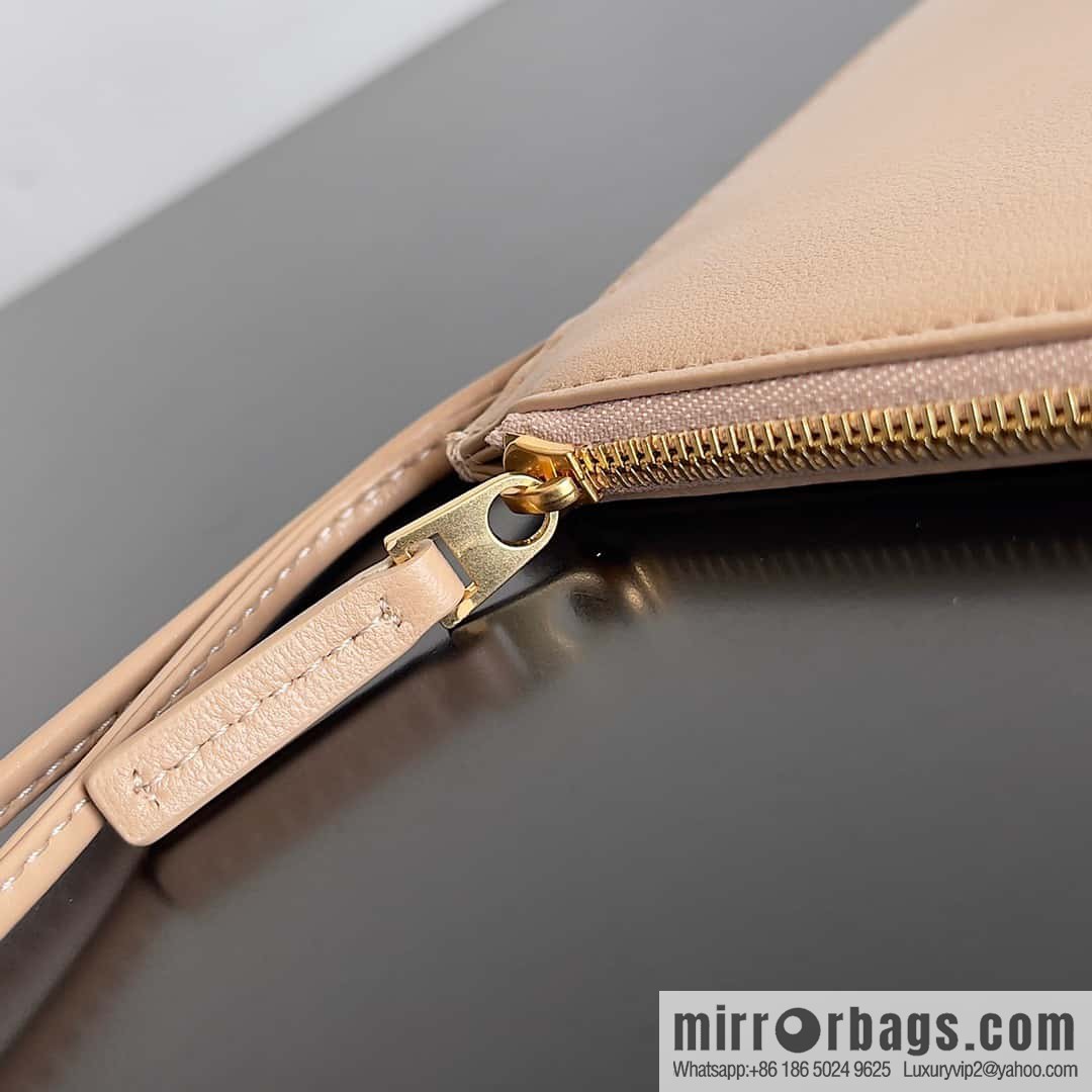 B new Cabat large shopping bag model number: 608811 tender pink