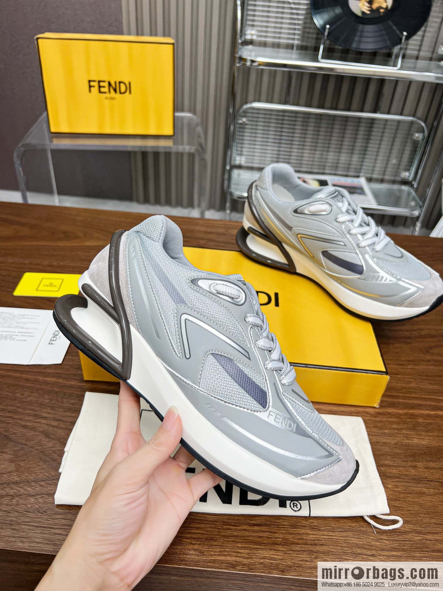 🐰🐰FENDI First 1 sports shoes 23 years of autumn and winter new products, the star is the same Fendi FW 23 autumn and winter new products