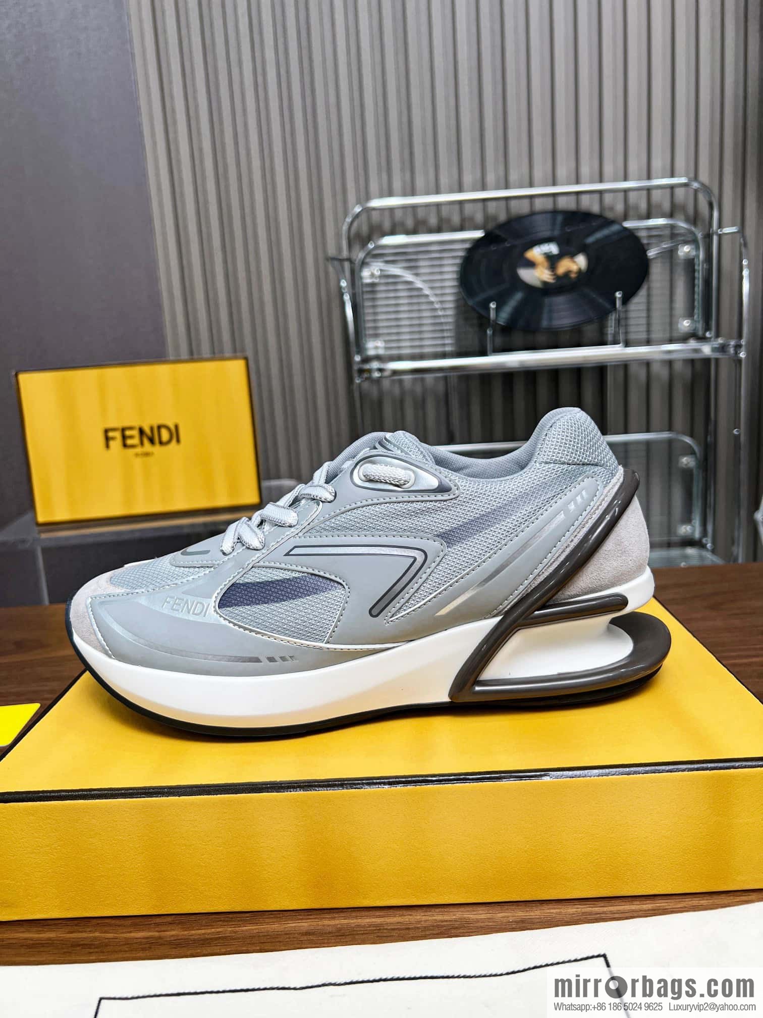 🐰🐰FENDI First 1 sports shoes 23 years of autumn and winter new products, the star is the same Fendi FW 23 autumn and winter new products
