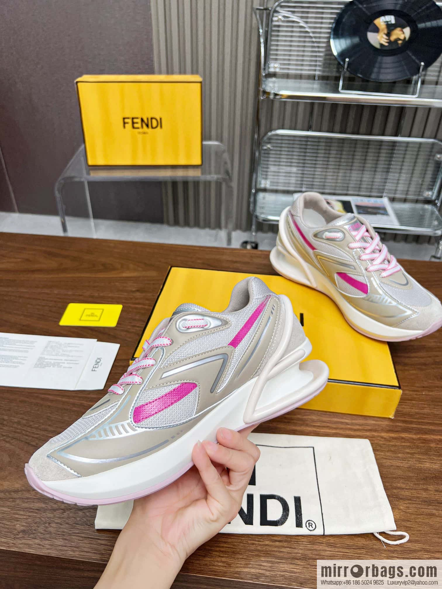 🐰🐰FENDI First 1 sports shoes 23 years of autumn and winter new products, the star is the same Fendi FW 23 autumn and winter new products
